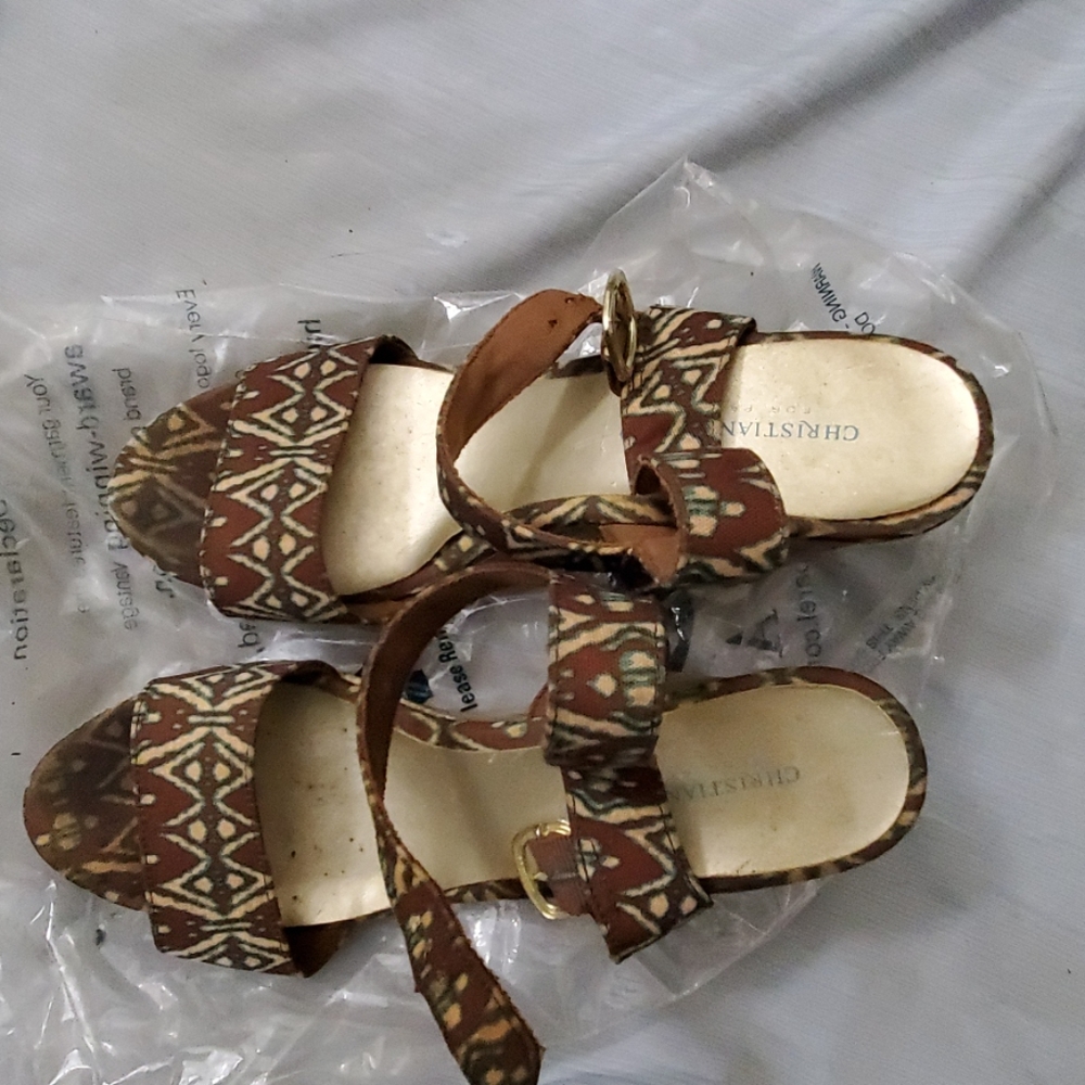 Platform heel, Open toe shoes